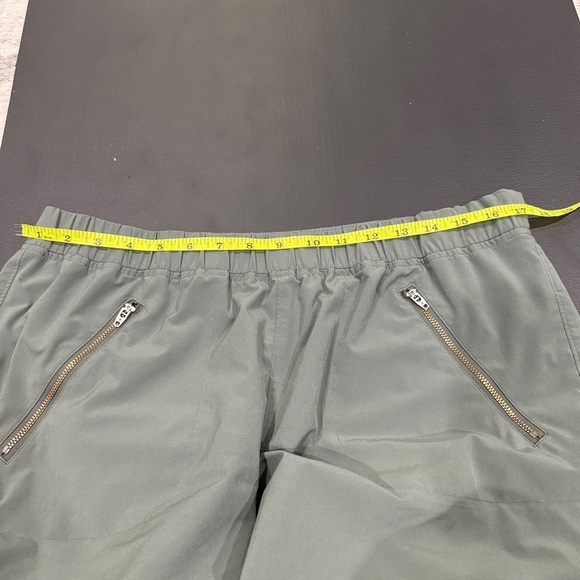 Athleta Green Aspire Ankle Pant - Picture 10 of 14